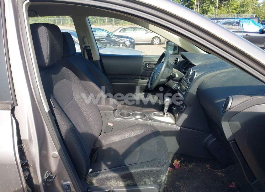 Photo 5 of 2015 Nissan Rogue SELECT S (VIN JN8AS5MV7FW255725)