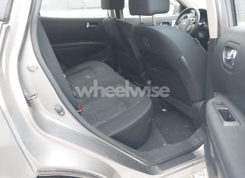 Photo 8 of 2015 Nissan Rogue SELECT S (VIN JN8AS5MV7FW750409)