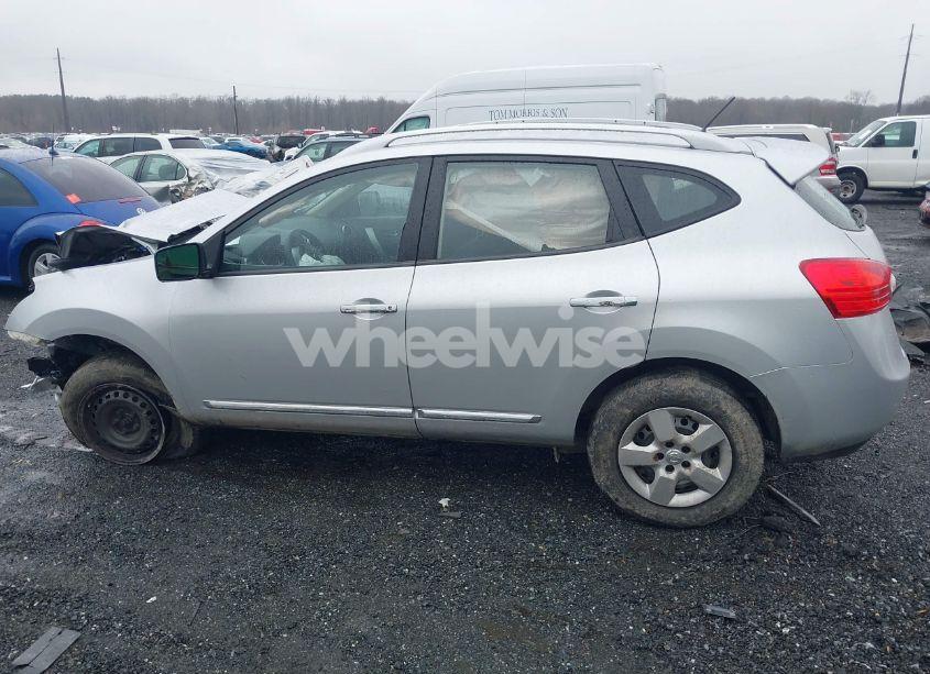 Photo 15 of 2015 Nissan Rogue SELECT S (VIN JN8AS5MV7FW752922)