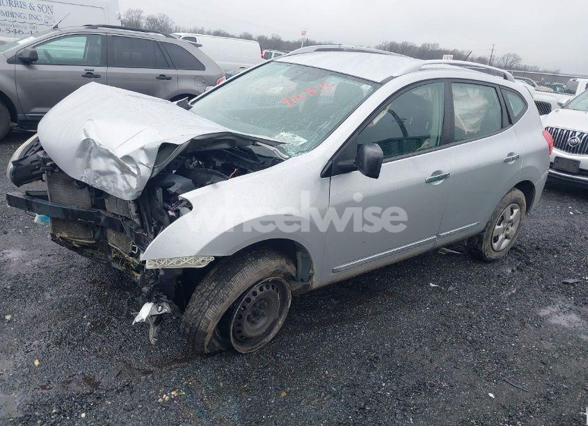 Photo 2 of 2015 Nissan Rogue SELECT S (VIN JN8AS5MV7FW752922)