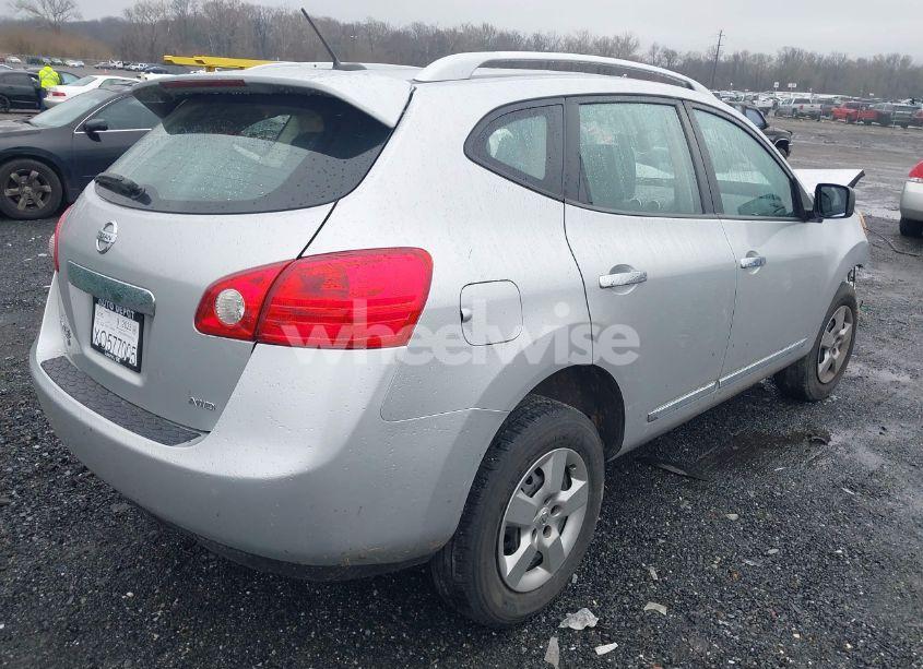 Photo 4 of 2015 Nissan Rogue SELECT S (VIN JN8AS5MV7FW752922)