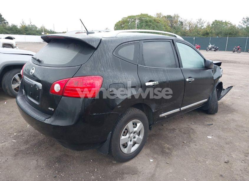 Photo 4 of 2015 Nissan Rogue SELECT S (VIN JN8AS5MV7FW757196)