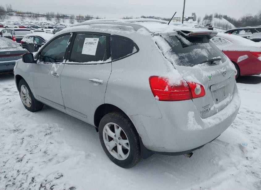 Photo 3 of 2015 Nissan Rogue SELECT S (VIN JN8AS5MV7FW768411)