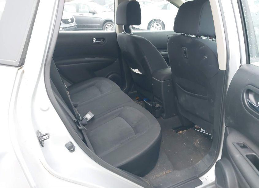 Photo 8 of 2015 Nissan Rogue SELECT S (VIN JN8AS5MV7FW771356)