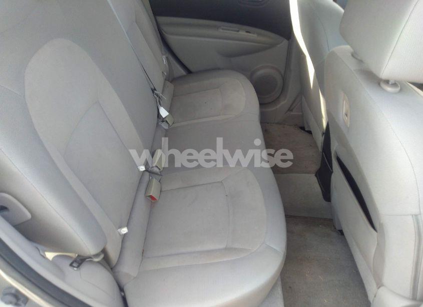 Photo 8 of 2010 Nissan Rogue S (VIN JN8AS5MV8AW102747)