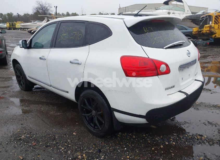 Photo 3 of 2010 Nissan Rogue S (VIN JN8AS5MV8AW133514)