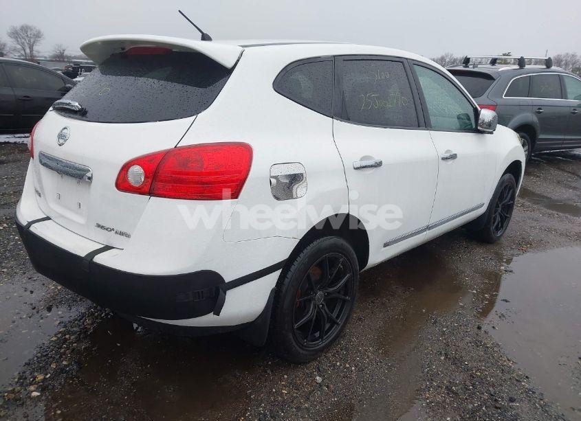 Photo 4 of 2010 Nissan Rogue S (VIN JN8AS5MV8AW133514)