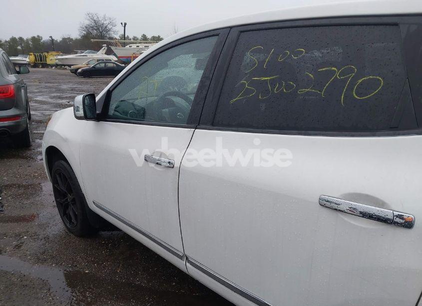 Photo 6 of 2010 Nissan Rogue S (VIN JN8AS5MV8AW133514)