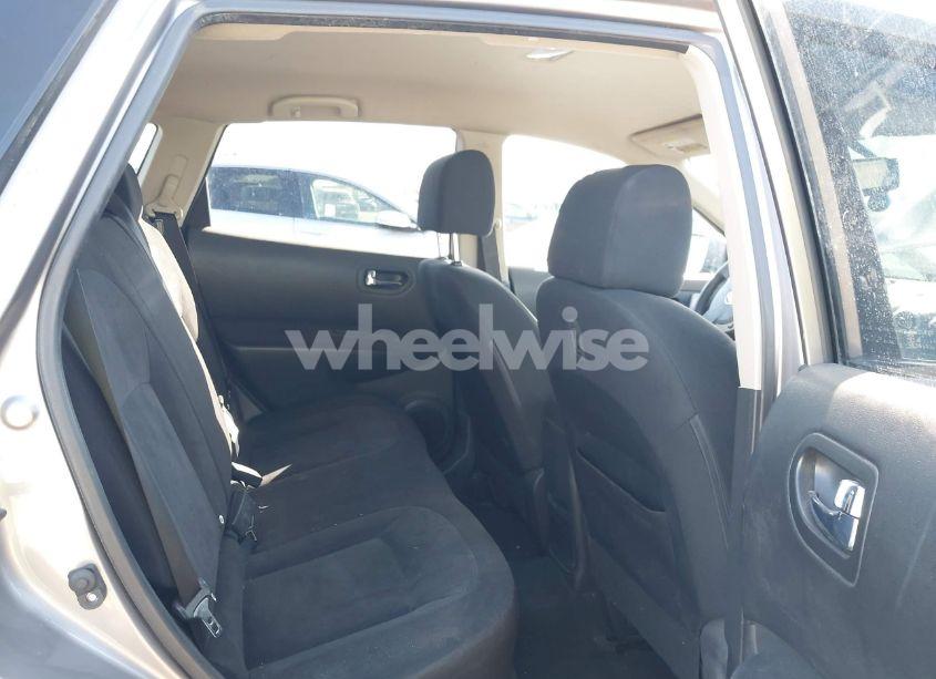 Photo 8 of 2010 Nissan Rogue S (VIN JN8AS5MV8AW135084)