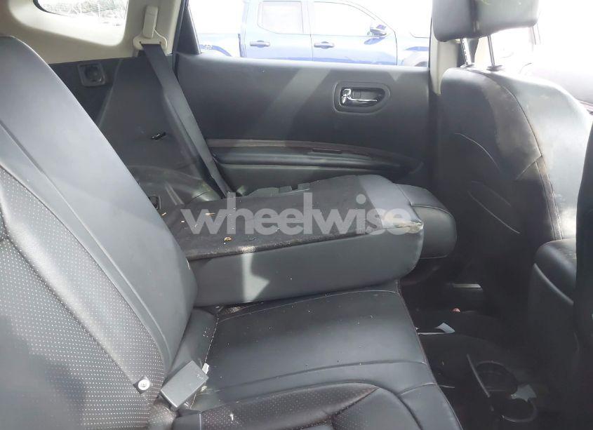 Photo 8 of 2010 Nissan Rogue SL (VIN JN8AS5MV8AW147266)