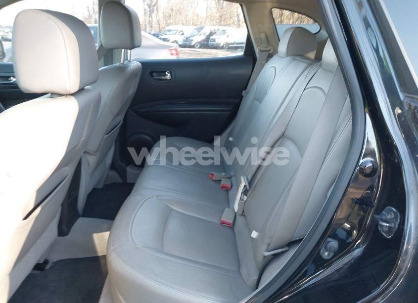 Photo 8 of 2010 Nissan Rogue SL (VIN JN8AS5MV8AW602794)