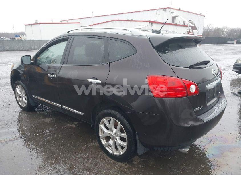 Photo 3 of 2011 Nissan Rogue SV (VIN JN8AS5MV8BW298366)