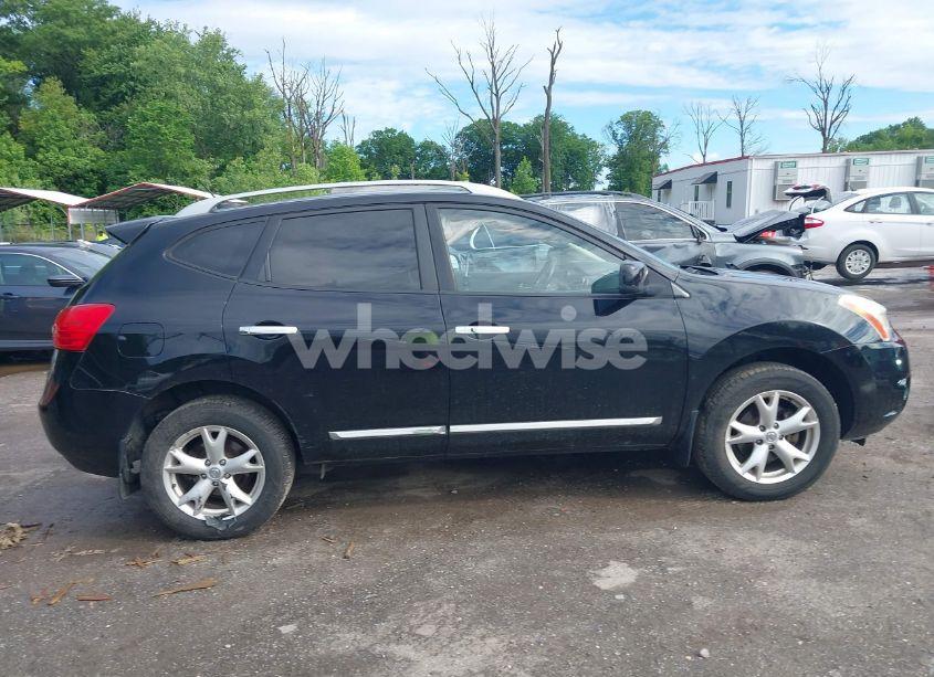 Photo 13 of 2011 Nissan Rogue SV (VIN JN8AS5MV8BW304439)