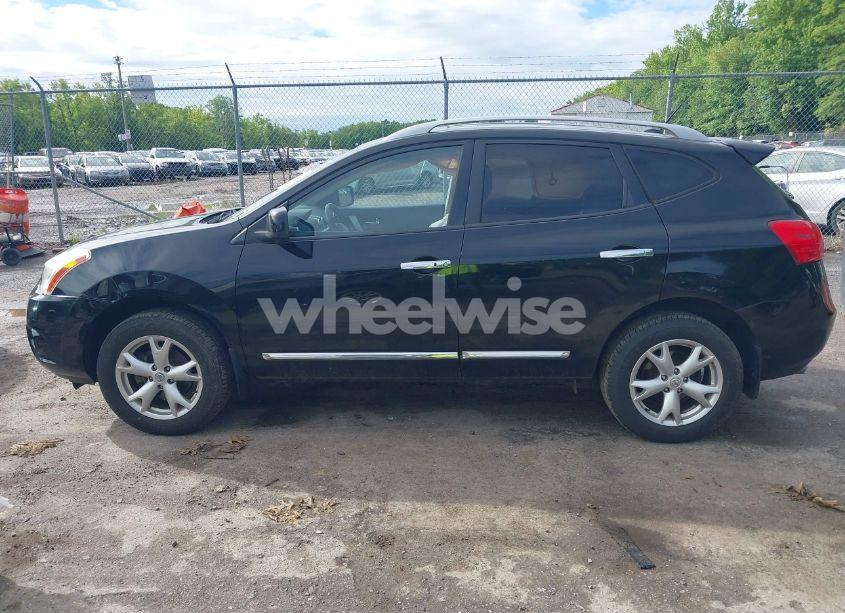 Photo 14 of 2011 Nissan Rogue SV (VIN JN8AS5MV8BW304439)