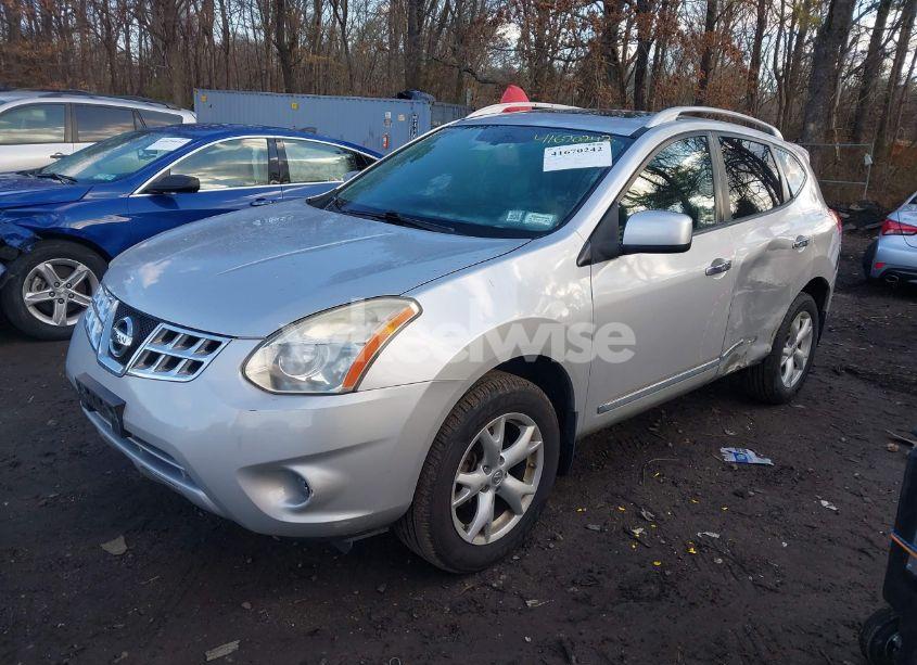 Photo 2 of 2011 Nissan Rogue SV (VIN JN8AS5MV8BW305056)