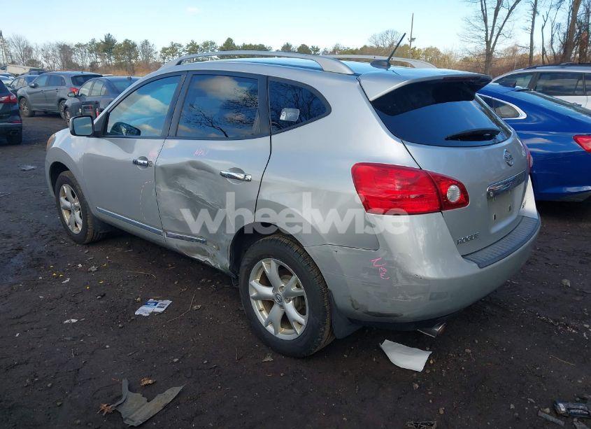 Photo 3 of 2011 Nissan Rogue SV (VIN JN8AS5MV8BW305056)