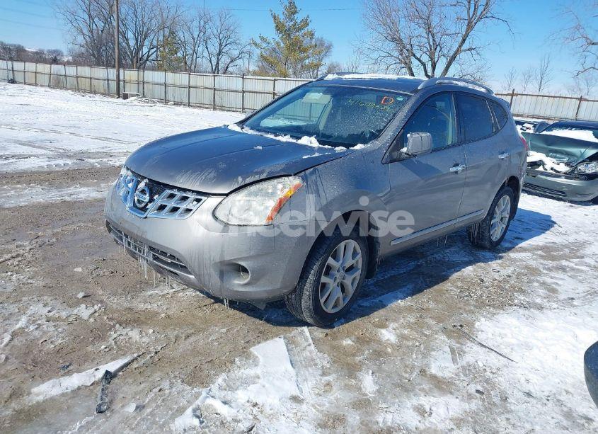 Photo 2 of 2011 Nissan Rogue SV (VIN JN8AS5MV8BW315344)