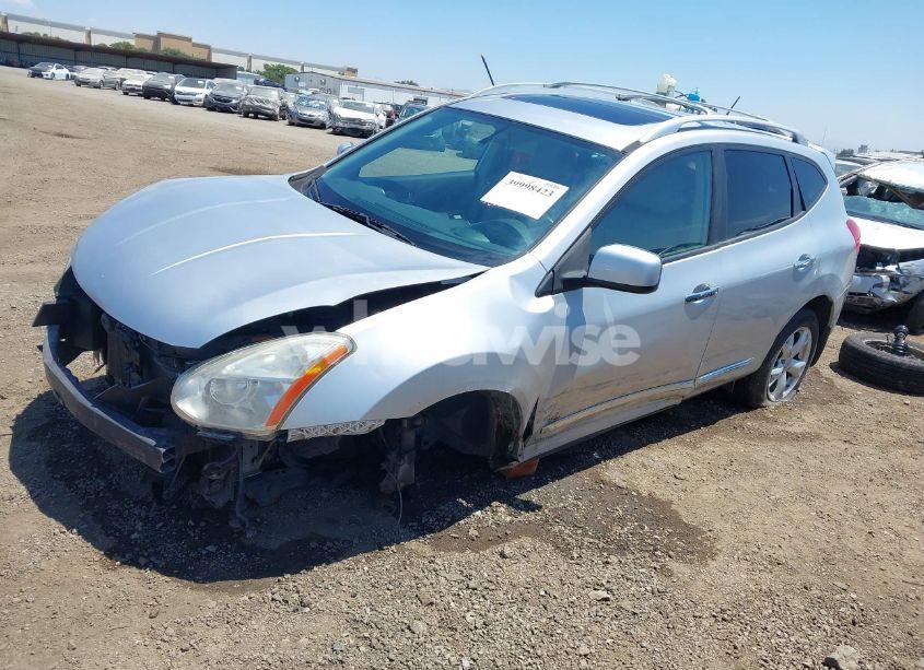 Photo 2 of 2011 Nissan Rogue SV (VIN JN8AS5MV8BW663306)