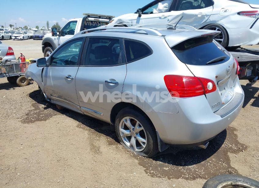 Photo 3 of 2011 Nissan Rogue SV (VIN JN8AS5MV8BW663306)