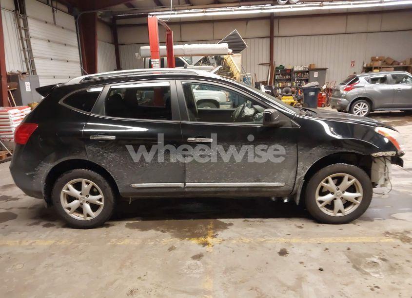 Photo 14 of 2011 Nissan Rogue SV (VIN JN8AS5MV8BW677898)