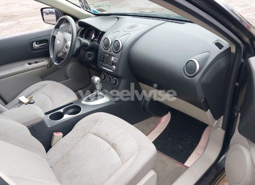 Photo 5 of 2011 Nissan Rogue SV (VIN JN8AS5MV8BW682454)