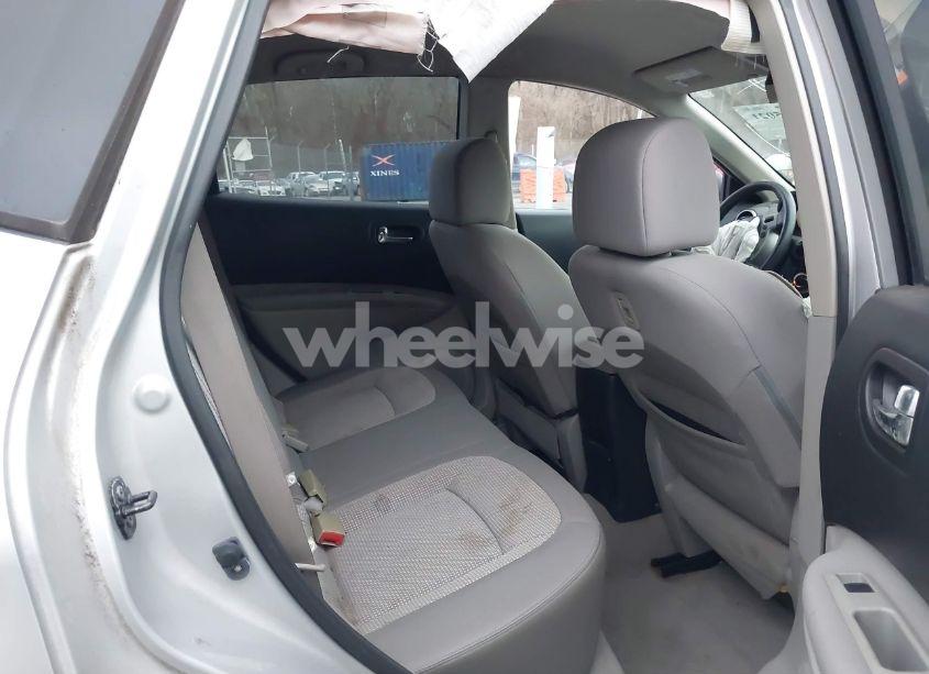 Photo 8 of 2012 Nissan Rogue SV (VIN JN8AS5MV8CW374668)