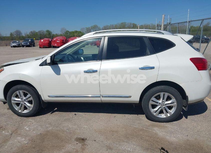 Photo 14 of 2012 Nissan Rogue SV (VIN JN8AS5MV8CW386464)