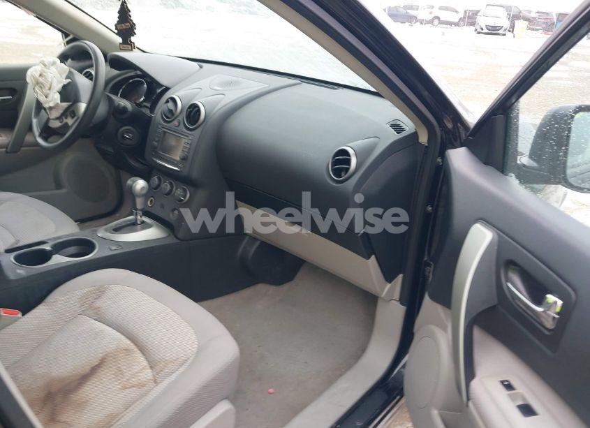 Photo 5 of 2013 Nissan Rogue SV (VIN JN8AS5MV8DW119312)