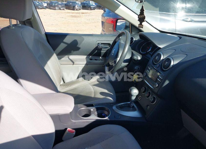 Photo 5 of 2013 Nissan Rogue S (VIN JN8AS5MV8DW126664)