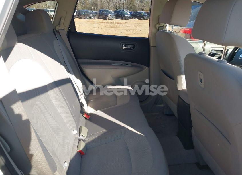 Photo 8 of 2013 Nissan Rogue S (VIN JN8AS5MV8DW126664)