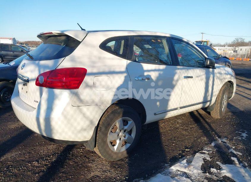 Photo 4 of 2013 Nissan Rogue S (VIN JN8AS5MV8DW131685)