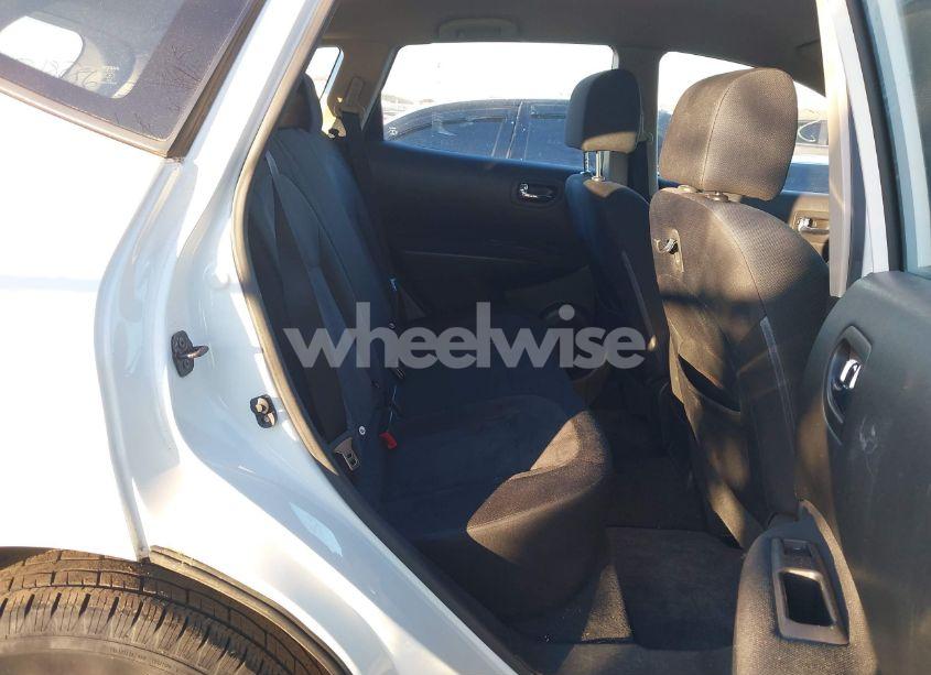 Photo 8 of 2013 Nissan Rogue S (VIN JN8AS5MV8DW131685)