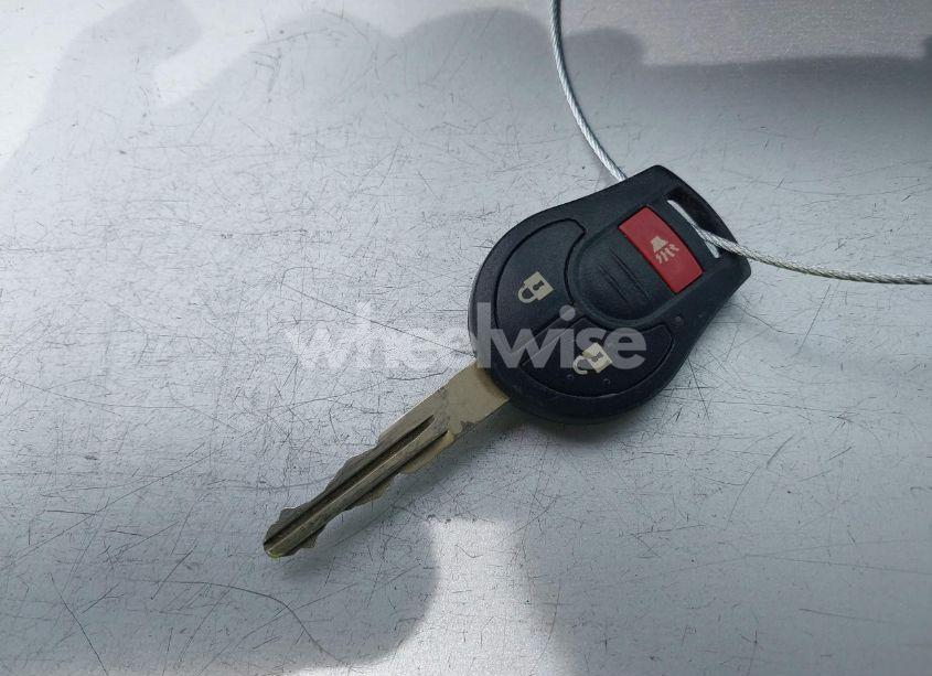 Photo 11 of 2013 Nissan Rogue S (VIN JN8AS5MV8DW150947)