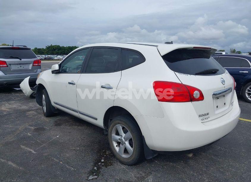 Photo 3 of 2013 Nissan Rogue S (VIN JN8AS5MV8DW150947)