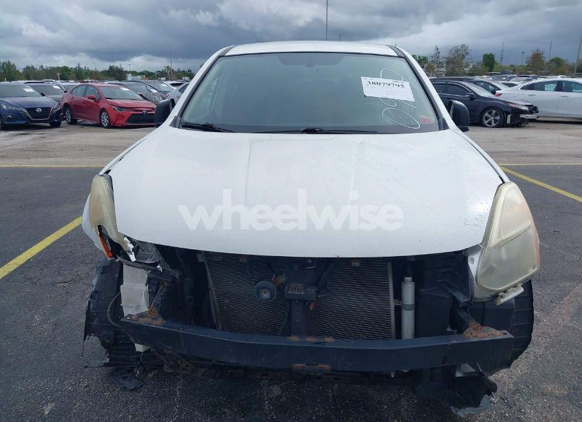 Photo 6 of 2013 Nissan Rogue S (VIN JN8AS5MV8DW150947)