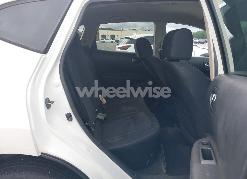 Photo 8 of 2013 Nissan Rogue S (VIN JN8AS5MV8DW150947)