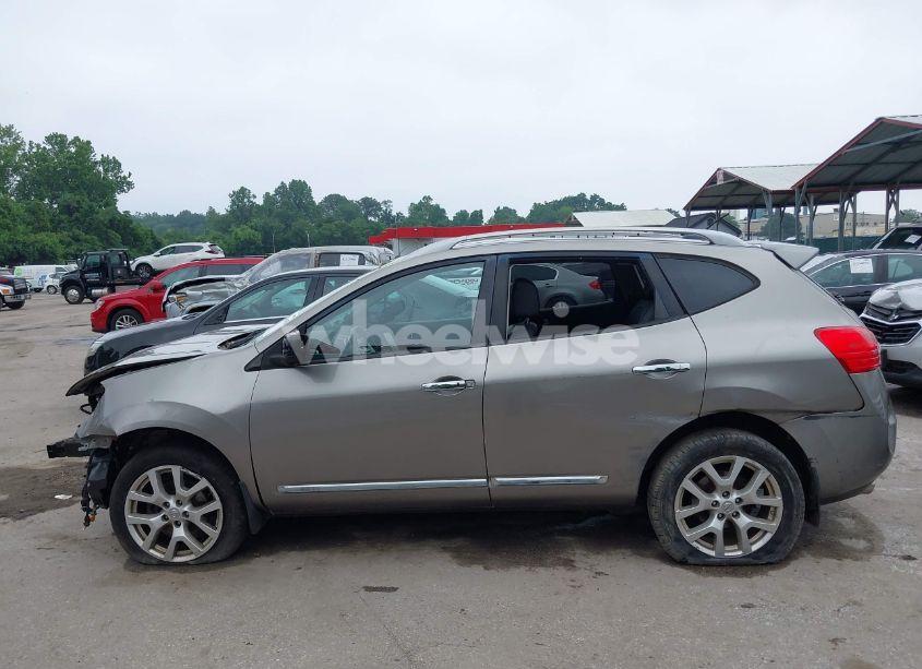 Photo 13 of 2013 Nissan Rogue SV W/SL PKG (VIN JN8AS5MV8DW607255)