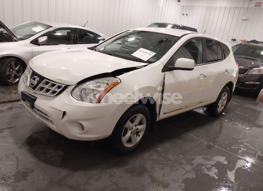 Photo 2 of 2013 Nissan Rogue S (VIN JN8AS5MV8DW608115)