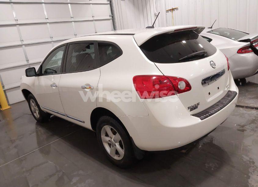 Photo 3 of 2013 Nissan Rogue S (VIN JN8AS5MV8DW608115)