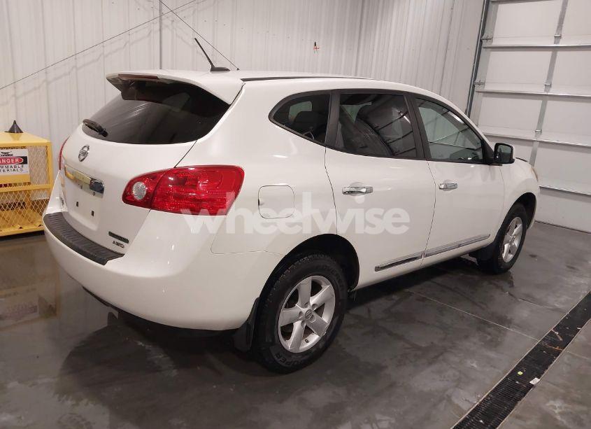 Photo 4 of 2013 Nissan Rogue S (VIN JN8AS5MV8DW608115)