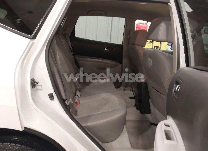 Photo 8 of 2013 Nissan Rogue S (VIN JN8AS5MV8DW608115)