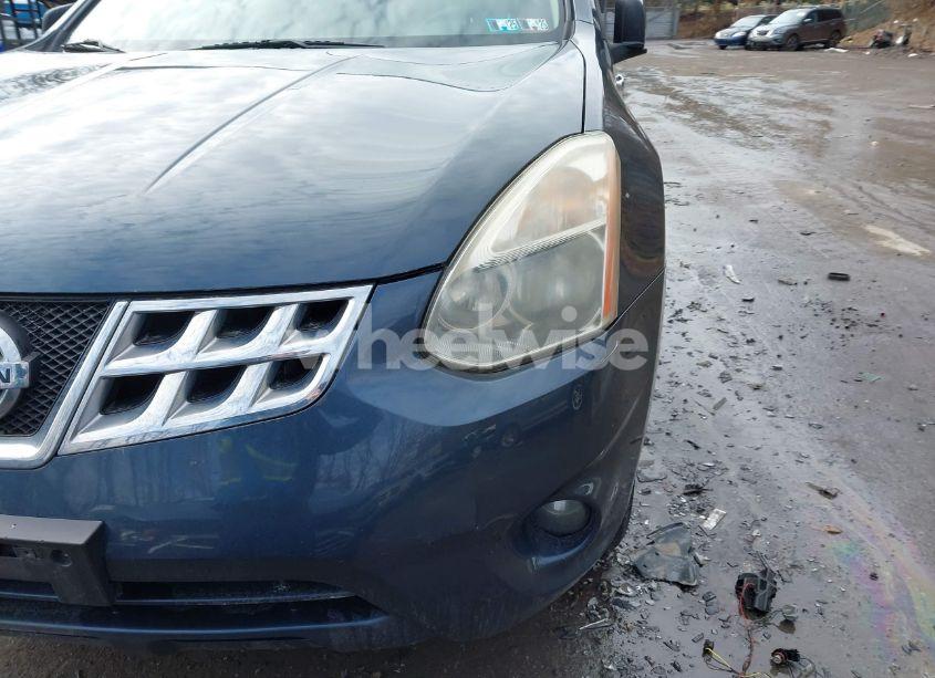 Photo 12 of 2013 Nissan Rogue SV (VIN JN8AS5MV8DW613797)