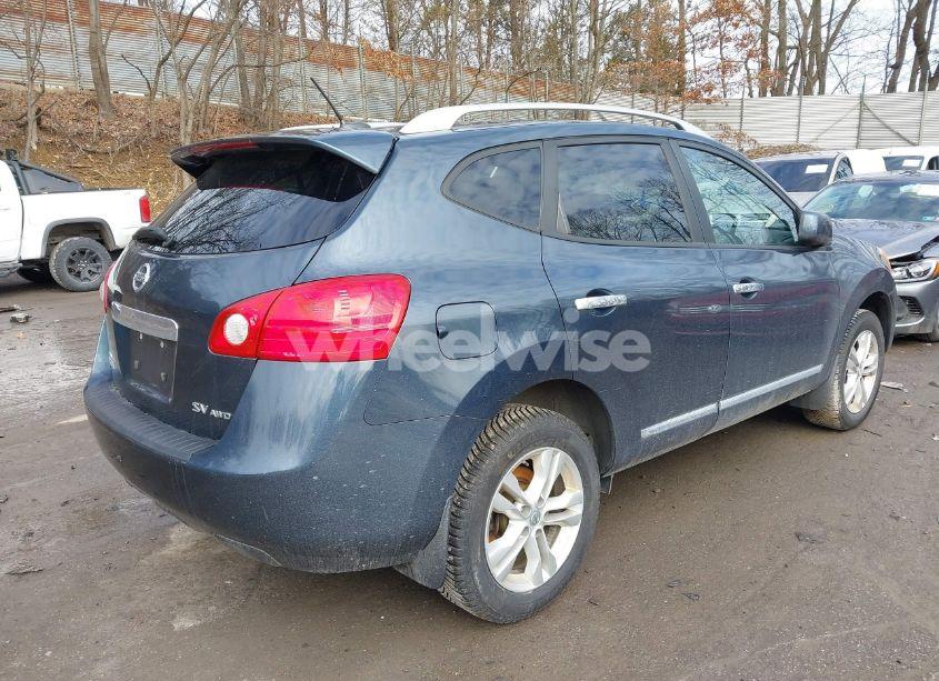 Photo 4 of 2013 Nissan Rogue SV (VIN JN8AS5MV8DW613797)