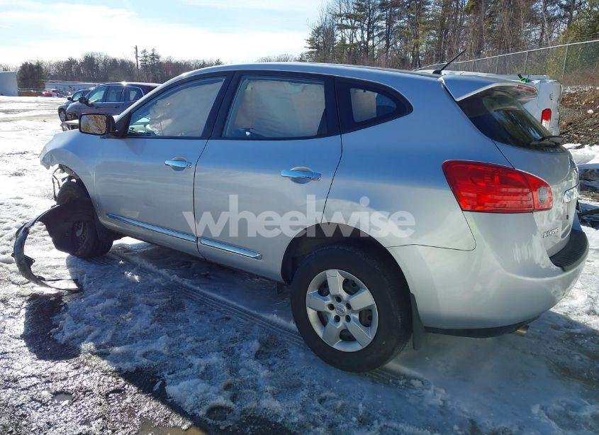 Photo 3 of 2013 Nissan Rogue S (VIN JN8AS5MV8DW619471)