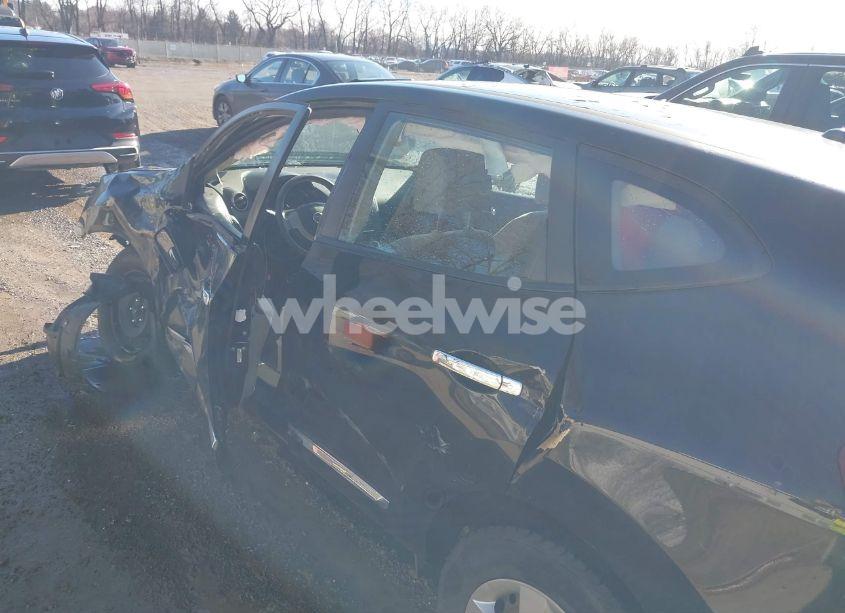 Photo 20 of 2013 Nissan Rogue S (VIN JN8AS5MV8DW623696)