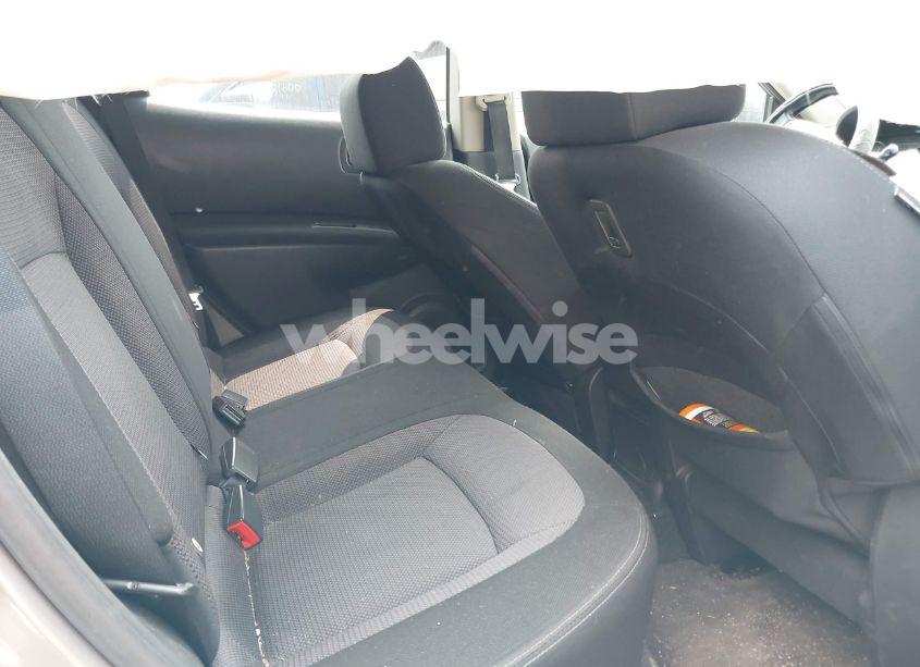 Photo 8 of 2013 Nissan Rogue SV (VIN JN8AS5MV8DW640191)