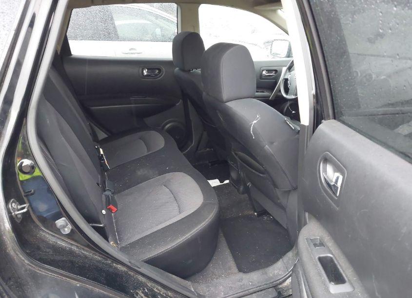 Photo 8 of 2013 Nissan Rogue SV (VIN JN8AS5MV8DW641003)