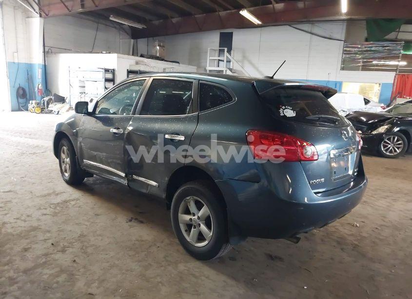 Photo 3 of 2013 Nissan Rogue S (VIN JN8AS5MV8DW651756)