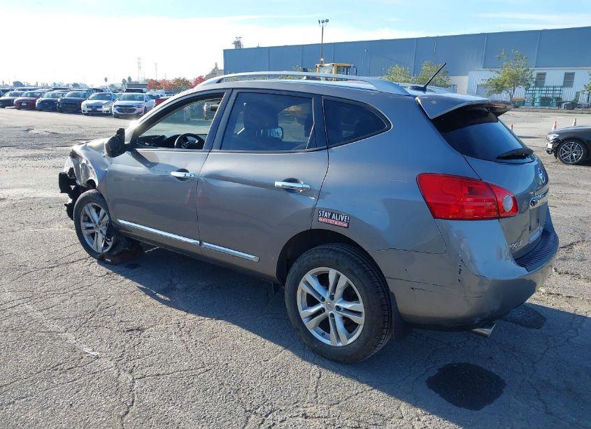 Photo 3 of 2013 Nissan Rogue SV (VIN JN8AS5MV8DW656620)