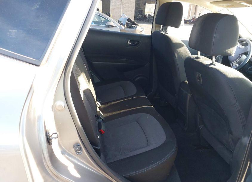 Photo 8 of 2013 Nissan Rogue SV (VIN JN8AS5MV8DW656620)